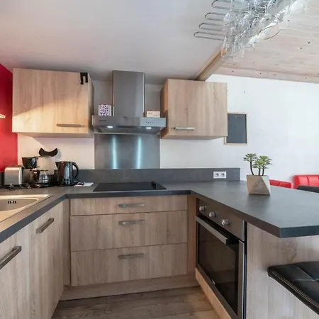 Duplex Apartment For 4 People Close To The Mountains * Chamonix